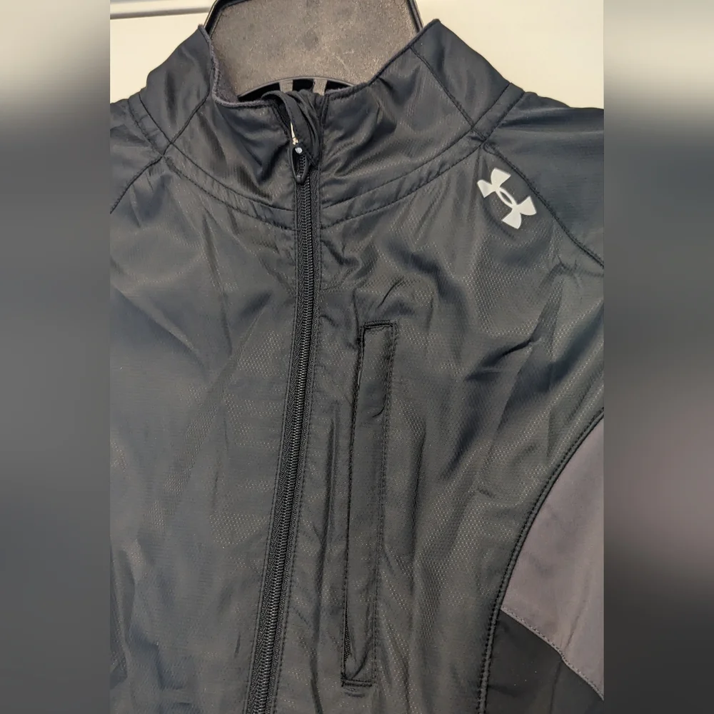Under Armour Running Jacket - Picture 6 of 7